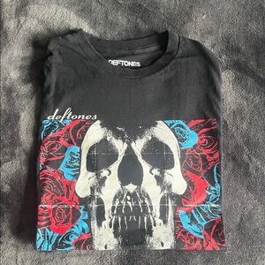 Deftones Black Graphic Skull Tee with Red & Blue Roses